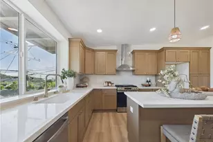 6148 Mt Angelus Dr, Los Angeles, CA 90042 - Photo 12