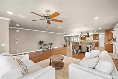 18452 Carnaby, Huntington Beach, CA 92648 - Photo 8