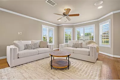 18452 Carnaby, Huntington Beach, CA 92648 - Photo 4