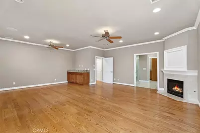 18452 Carnaby, Huntington Beach, CA 92648 - Photo 26