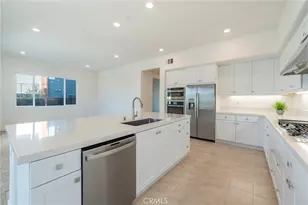 121 Baluster, Irvine, CA 92618 - Photo 12