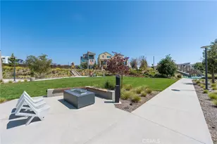 121 Baluster, Irvine, CA 92618 - Photo 74