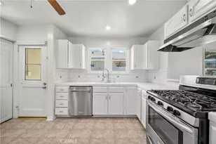 12132 Herbert, Los Angeles, CA 90066 - Photo 18