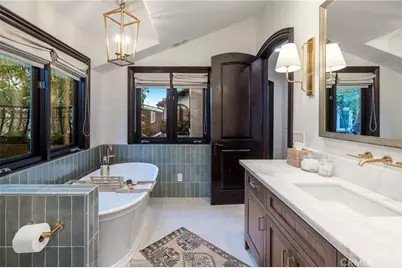 111 Via Koron, Newport Beach, CA 92663 - Photo 10