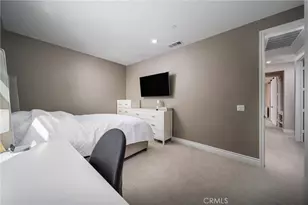 120 Gemini, Irvine, CA 92618 - Photo 32