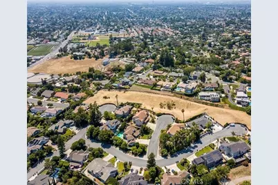 19352 Lemon Hill, Santa Ana, CA 92705 - Photo 2