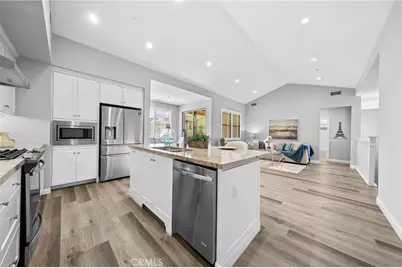 202 Bishop Landing, Irvine, CA 92620 - Photo 2