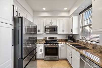 36 Valmont, Ladera Ranch, CA 92694 - Photo 8