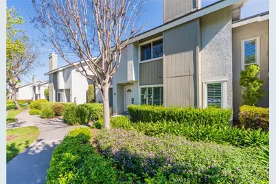 32 Goldenbush, Irvine, CA 92604 - Photo 2