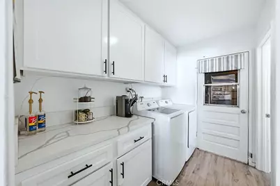 1669 S Heritage, Anaheim, CA 92804 - Photo 8