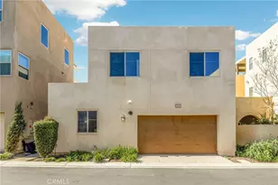 104 Interval, Irvine, CA 92618 - Photo 32