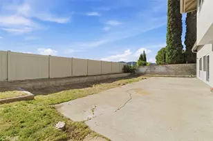 29166 Flowerpark Dr, Canyon Country, CA 91387 - Photo 2