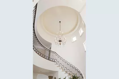 16111 Santa Barbara Lane, Huntington Beach, CA 92649 - Photo 20