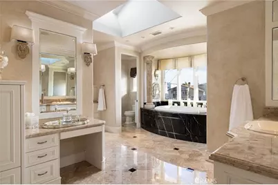 16111 Santa Barbara Lane, Huntington Beach, CA 92649 - Photo 24