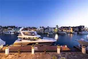 16111 Santa Barbara Ln, Huntington Beach, CA 92649 - Photo 38