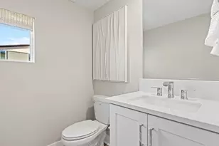 832 Sonia, Irvine, CA 92618 - Photo 8