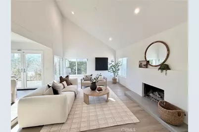 937 Carnation, Costa Mesa, CA 92626 - Photo 2