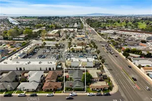 17021 Pinehurst, Huntington Beach, CA 92647 - Photo 6