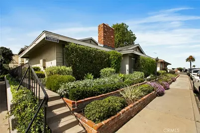 17021 Pinehurst, Huntington Beach, CA 92647 - Photo 2