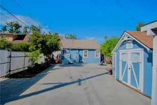 1010 69th St, Los Angeles, CA 90044 - Photo 12