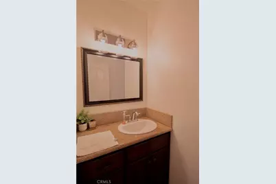 1010 69th St., Los Angeles, CA 90044 - Photo 8
