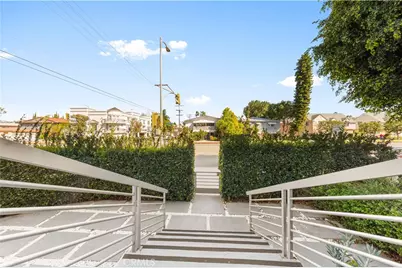 4485 Hazeltine Avenue #1, Sherman Oaks, CA 91423 - Photo 52