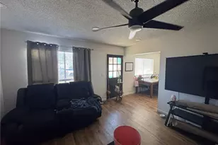 2037 Sequoia, Barstow, CA 92311 - Photo 8