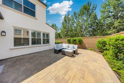 182 Frontier, Irvine, CA 92620 - Photo 2