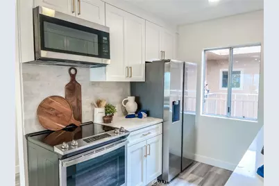 5959 E Naples Plaza #306, Long Beach, CA 90803 - Photo 6