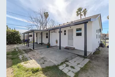 9023 Olive, Fontana, CA 92335 - Photo 2