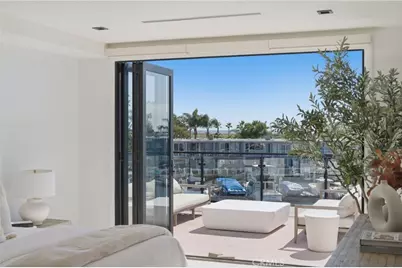 17007 Edgewater Lane, Huntington Beach, CA 92649 - Photo 34