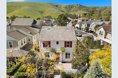 8 Earthen Court, Ladera Ranch, CA 92694 - Photo 2