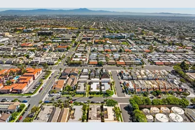 2006 California, Huntington Beach, CA 92648 - Photo 48