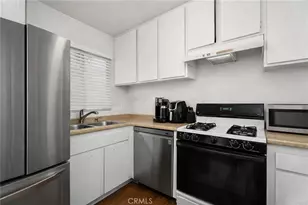 2006 California, Huntington Beach, CA 92648 - Photo 10