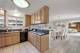 945 Lansing Ln, Costa Mesa, CA 92626 - Photo 14