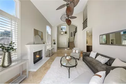 19076 Stonehurst, Huntington Beach, CA 92648 - Photo 6