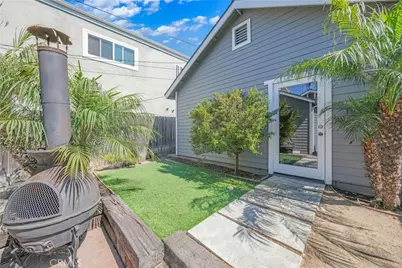 318 8th Street, Huntington Beach, CA 92648 - Photo 10