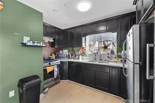 879 E 40th Pl, Los Angeles, CA 90011 - Photo 42