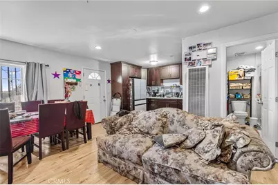 879 E 40th Place, Los Angeles, CA 90011 - Photo 26