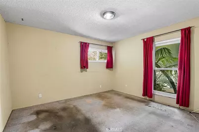 300 Alva, Costa Mesa, CA 92627 - Photo 16