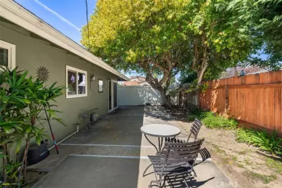 300 Alva, Costa Mesa, CA 92627 - Photo 22