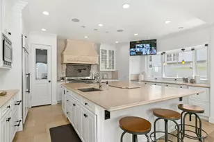 12 Geneve, Newport Beach, CA 92660 - Photo 12