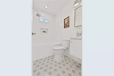 3705 S St Andrews, Los Angeles, CA 90018 - Photo 18