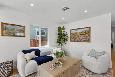 3705 S St Andrews, Los Angeles, CA 90018 - Photo 8