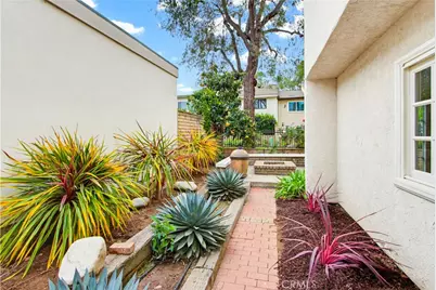 48 Willow Tree Lane, Irvine, CA 92612 - Photo 6