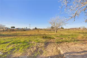 15118 Dos Palmas Rd, Victorville, CA 92392 - Photo 36
