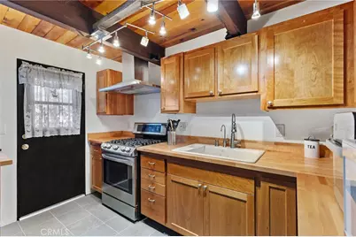 189 Moreno Lane, Sugarloaf, CA 92386 - Photo 12