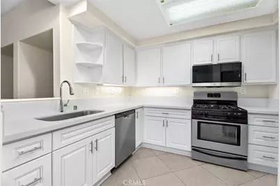 1805 Ladrillo Aisle, Irvine, CA 92606 - Photo 18