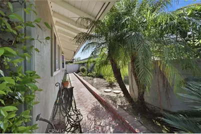 1633 Santiago, Newport Beach, CA 92660 - Photo 14