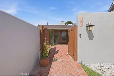 1633 Santiago, Newport Beach, CA 92660 - Photo 6